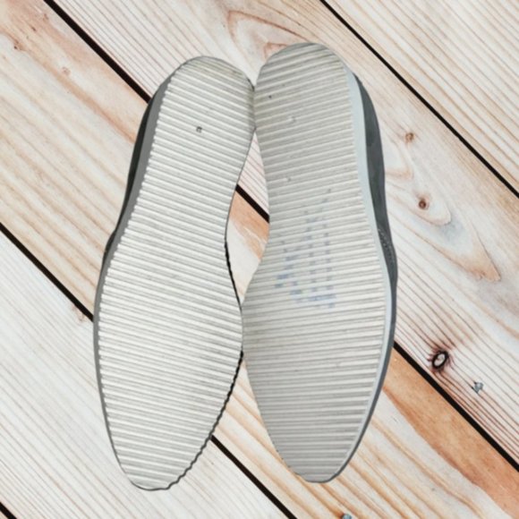 Everlane Nubuck Street Shoe - Picture 8 of 8